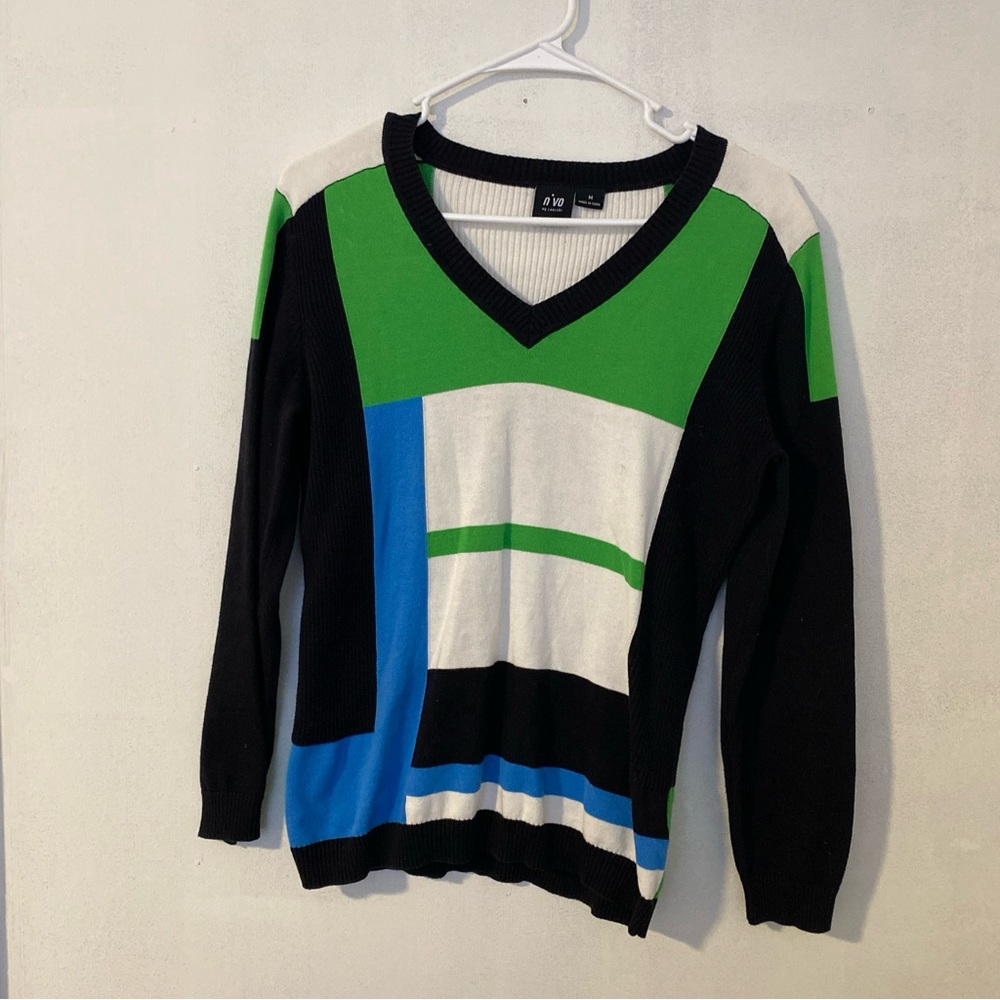 NVO women’s sweater size M
